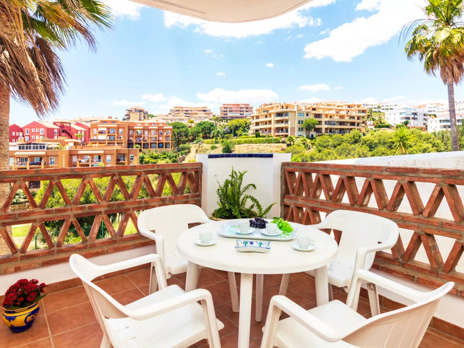 Island of Riviera Golf-Outside