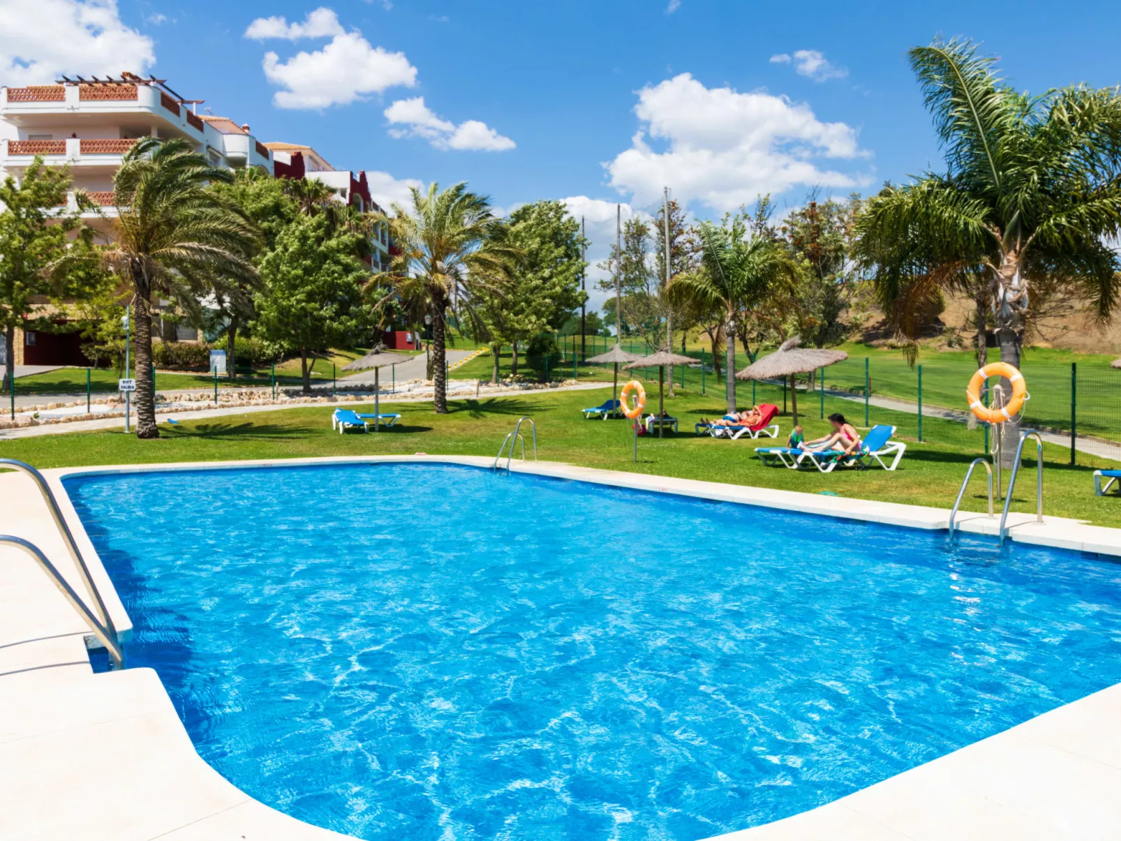 Island of Riviera Golf-Outside