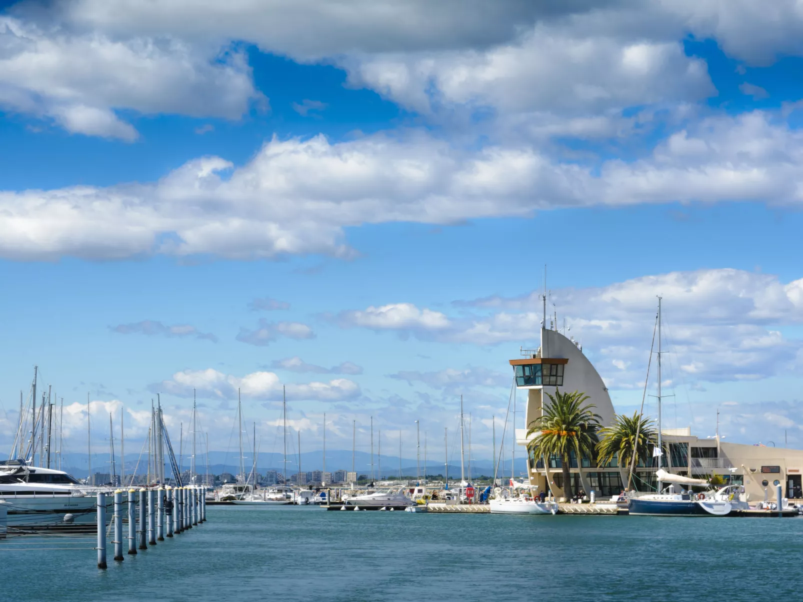 Escale Port-Area