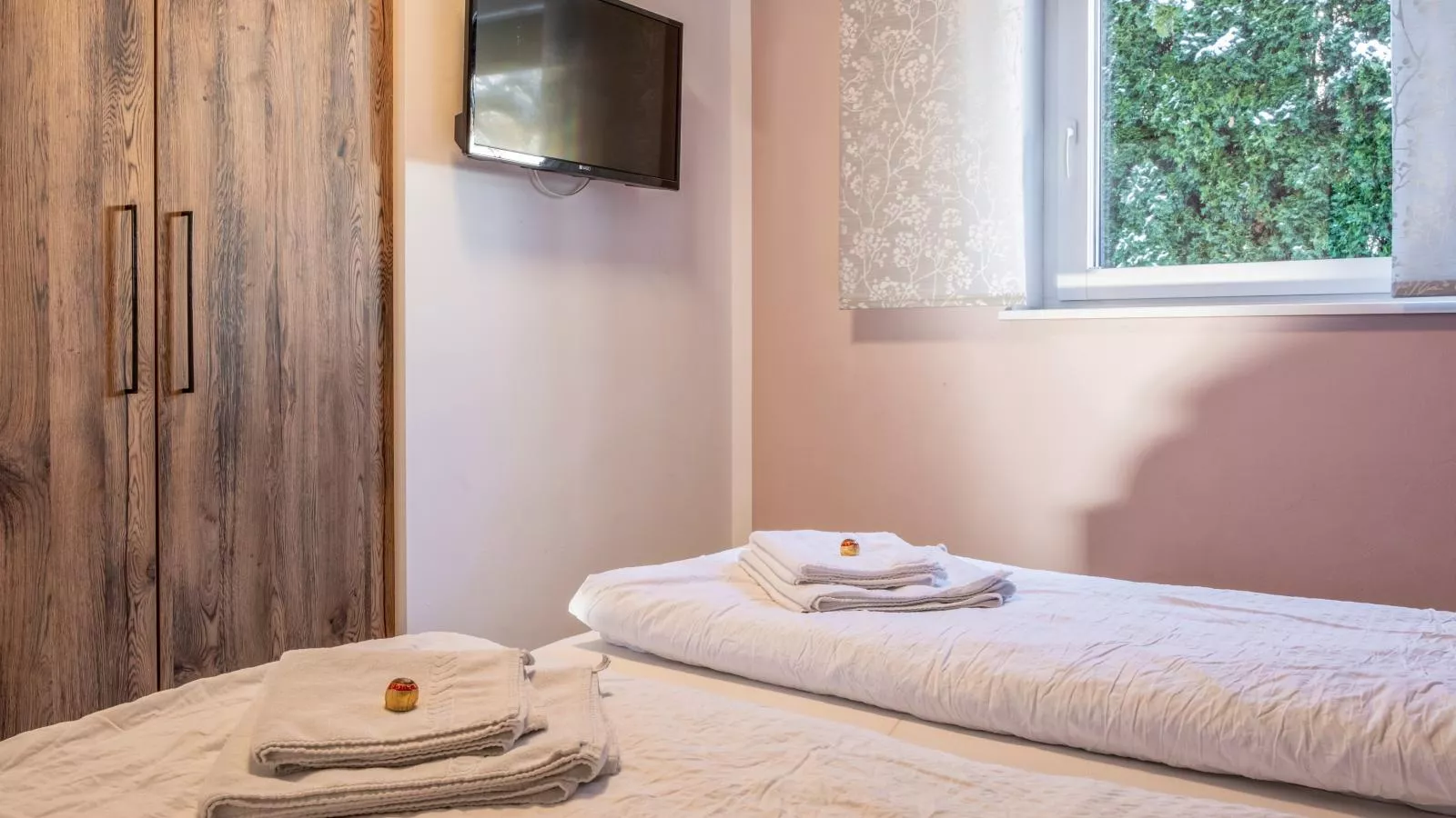 Sonne-Bedroom