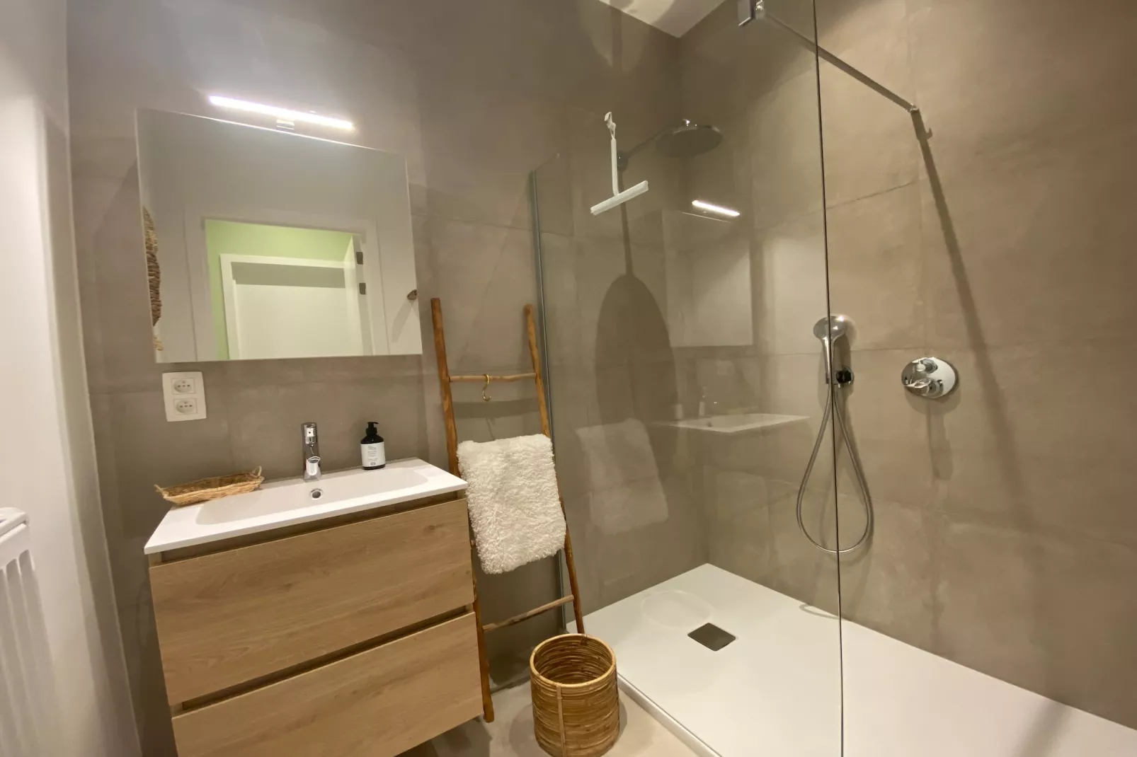 KARTHUIZER O/0101-Bathroom