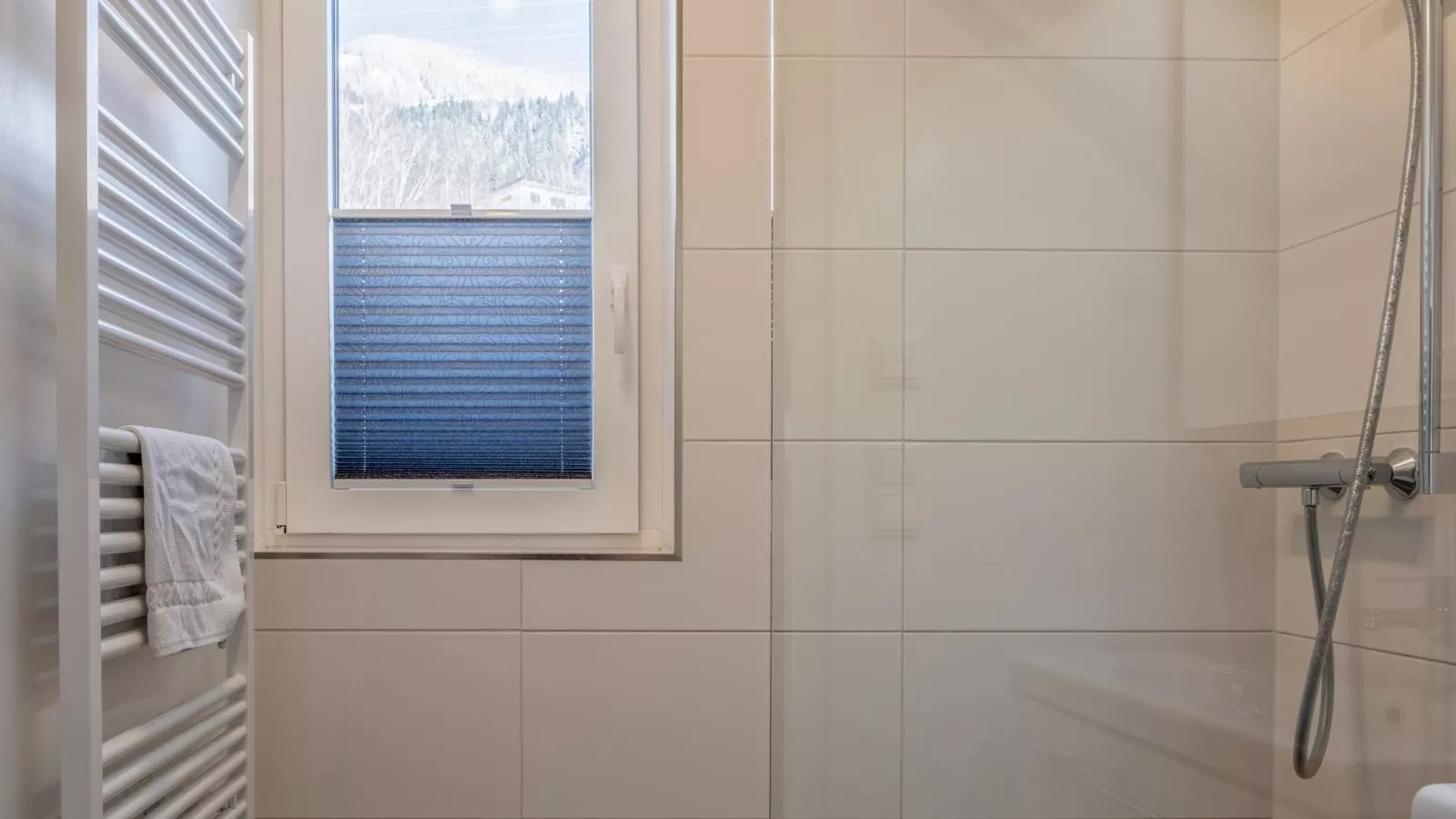 Slunce-Bathroom