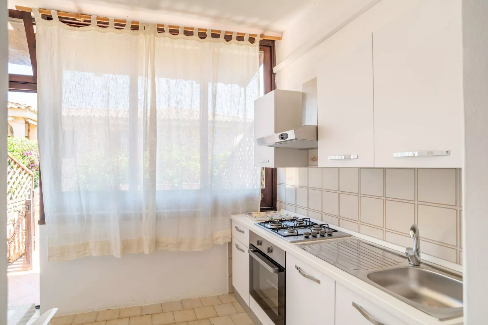 Mono 2 Pax-Kitchen