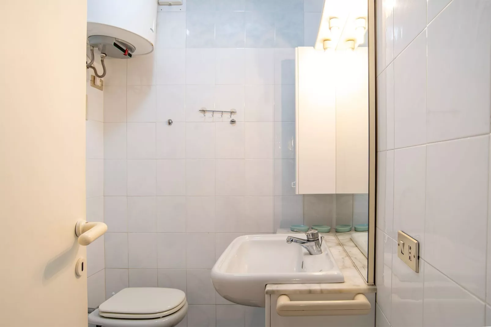 Mono 2 Pax-Bathroom