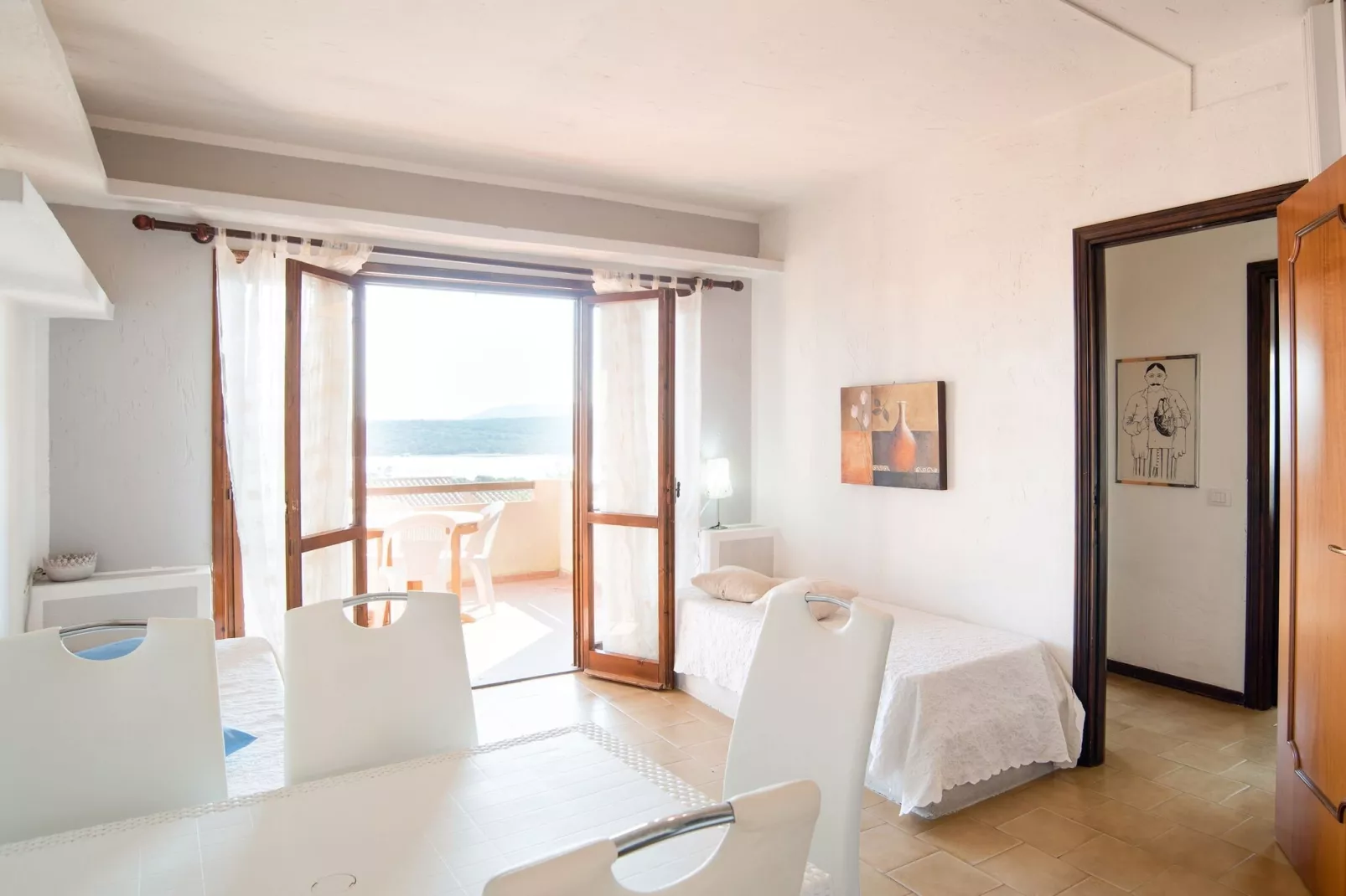 Trilo 5/6 Pax-Living room