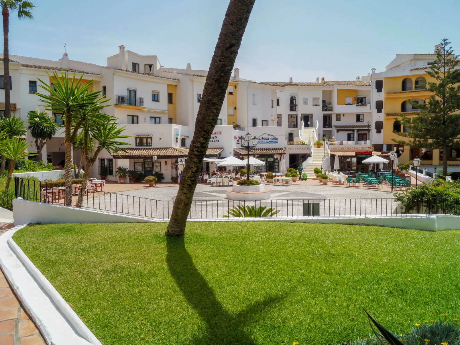 Cabopino-Outside