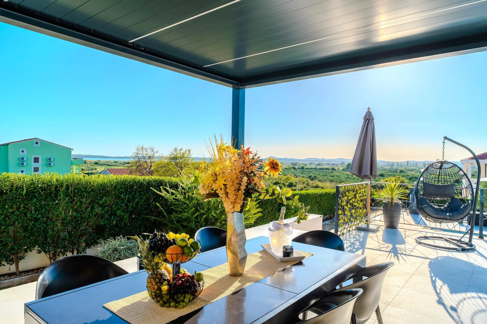 Villa Lara-Balcon-terrasse