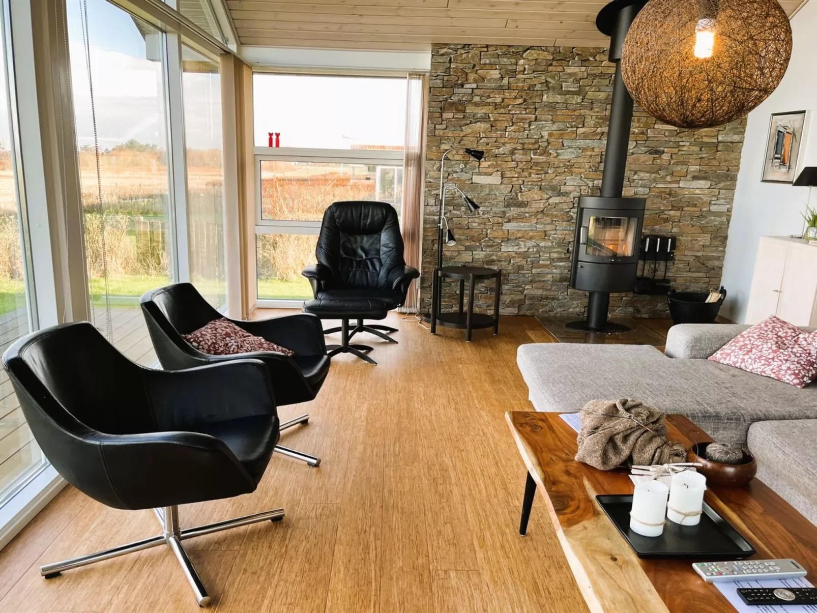 "Drusilla" - 140m from the sea-Inside
