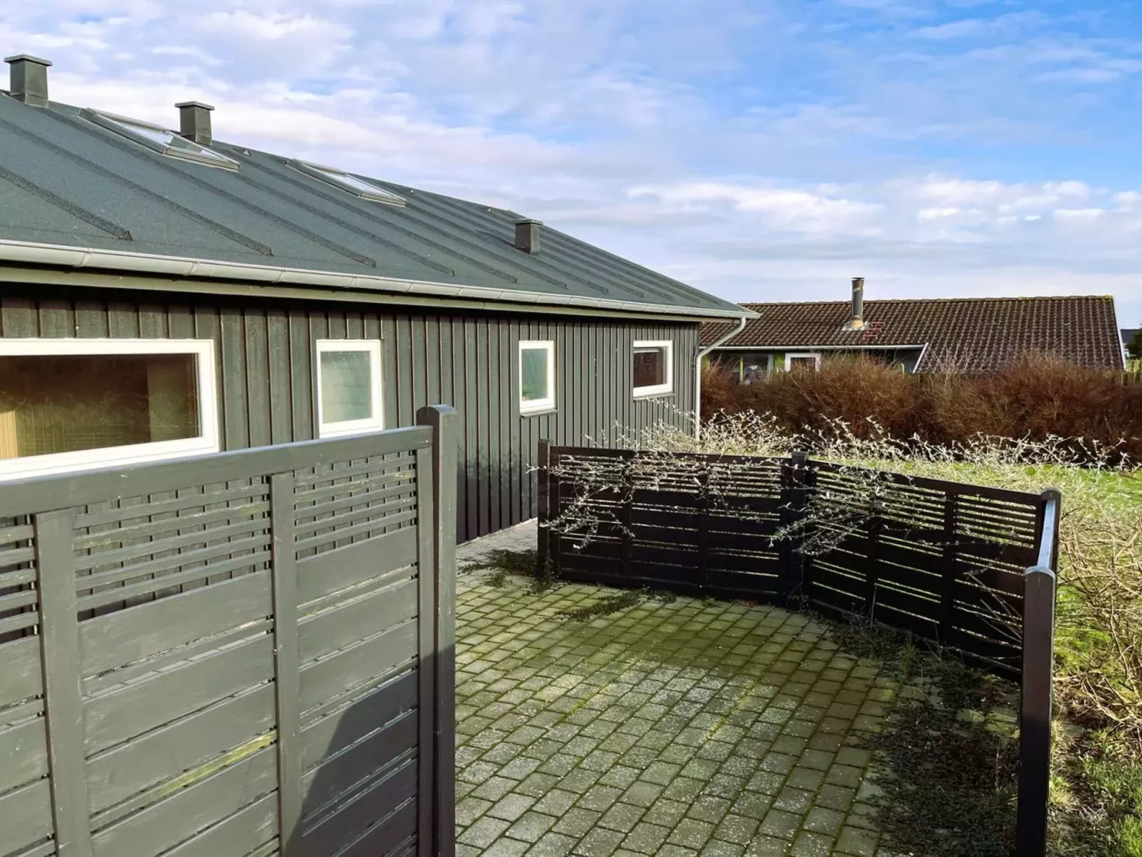 "Drusilla" - 140m from the sea-Outside