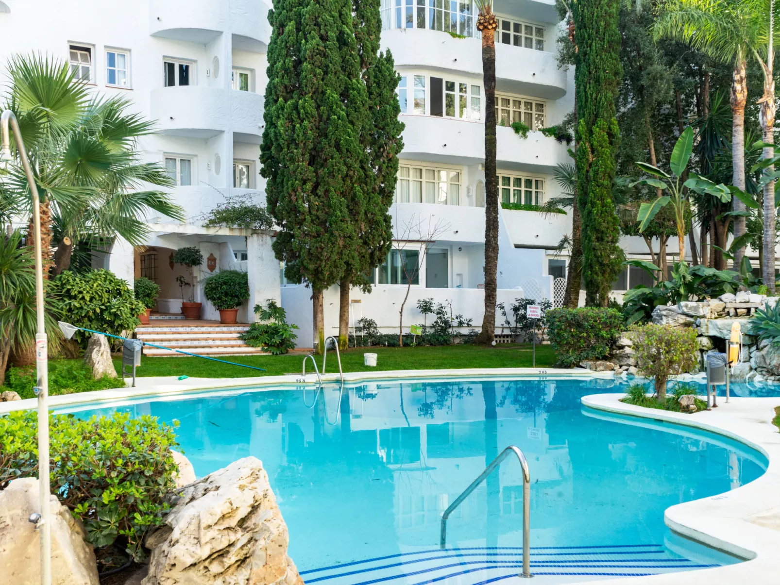 Marbella Real-Outside