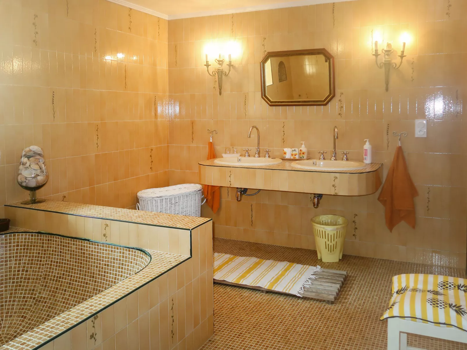 Le Manoir-Dedans