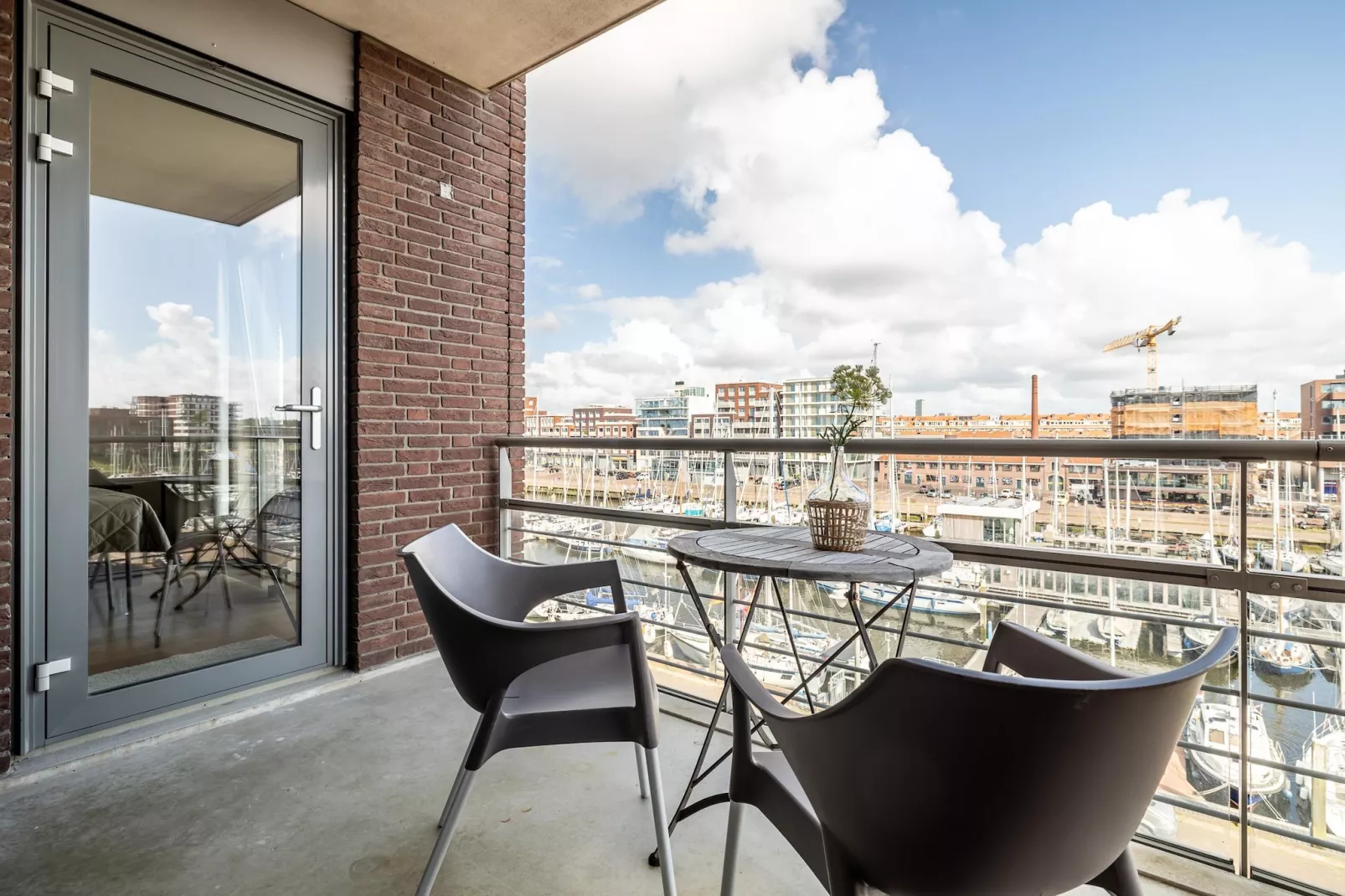 Scheveningen Harbour 38C-Terrace balcony