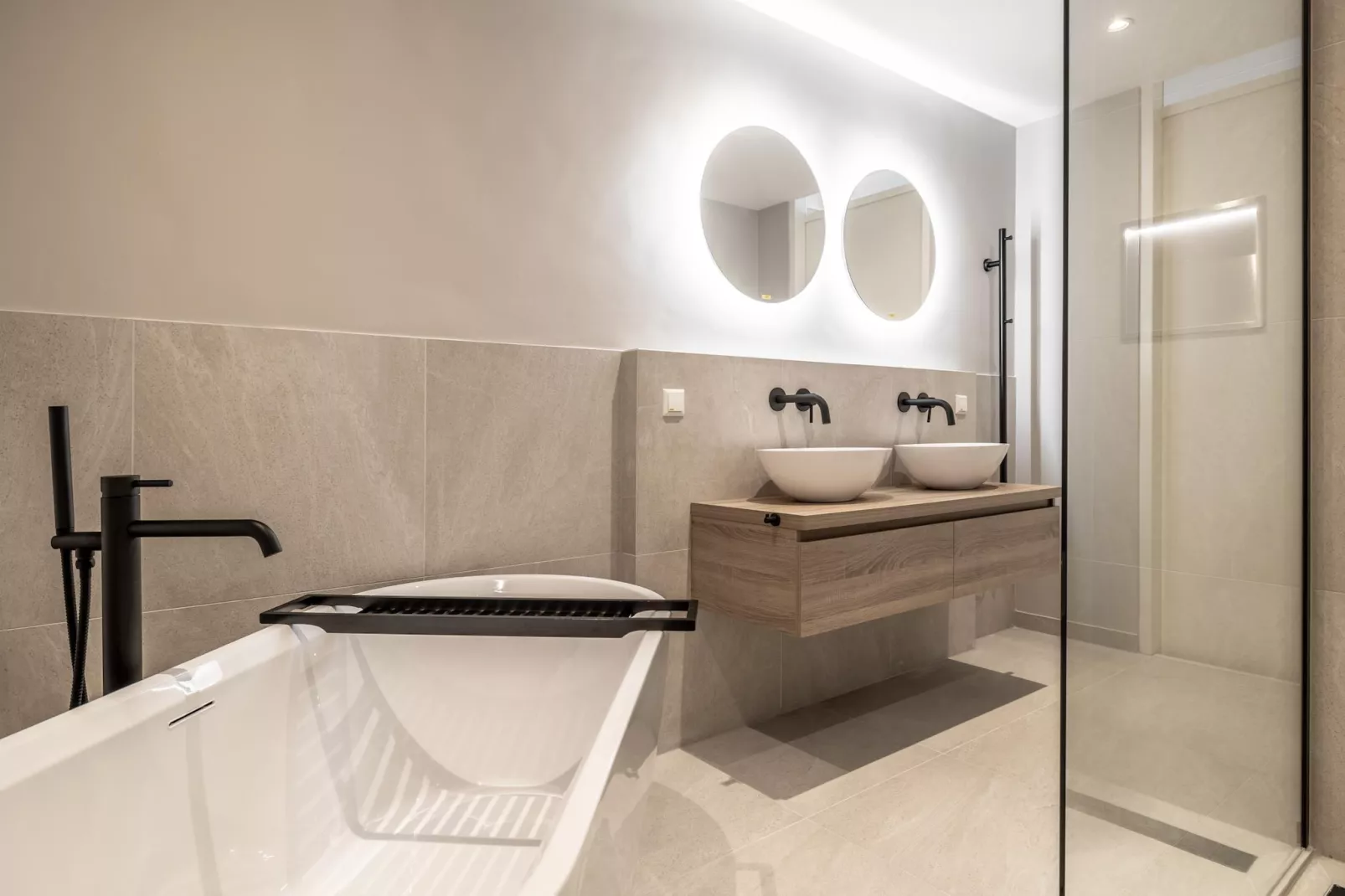 Scheveningen Harbour 42A-Bathroom