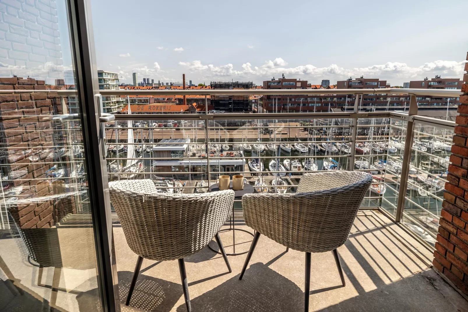 Scheveningen Harbour 42A-Terrace balcony