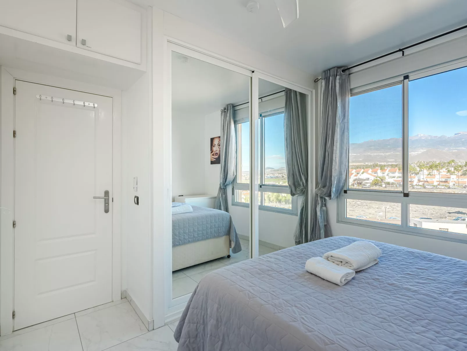 Atlantic View-Inside
