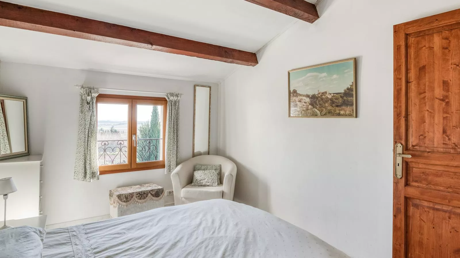 Sourire du Soleil-Bedroom
