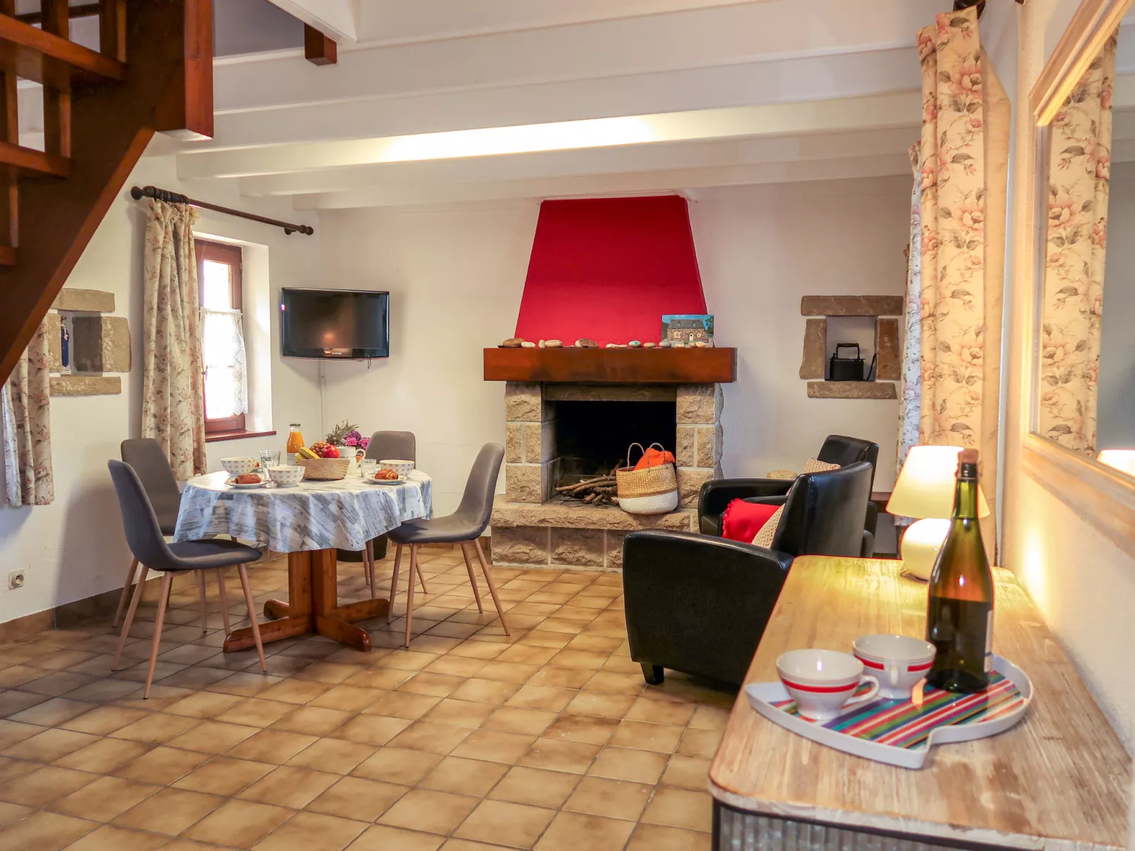 Chez Jeanne-Inside
