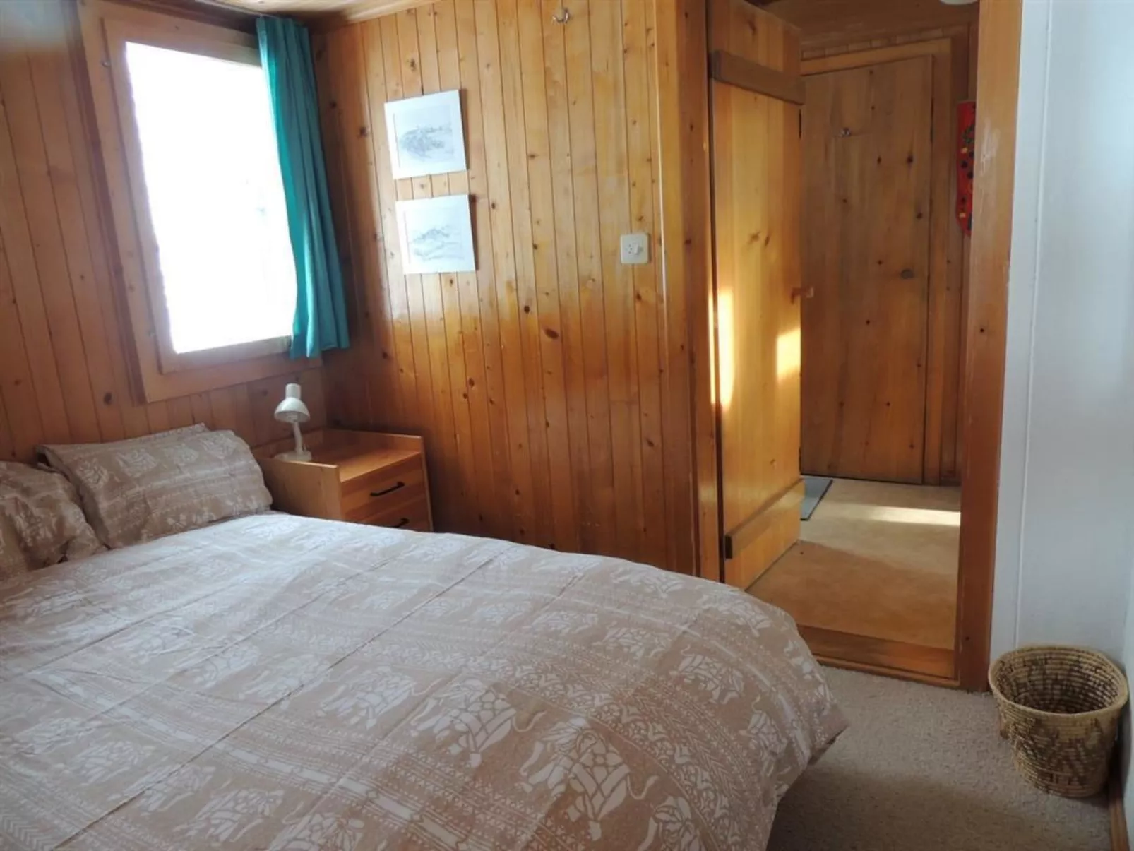Minnehaha, Chalet-Inside