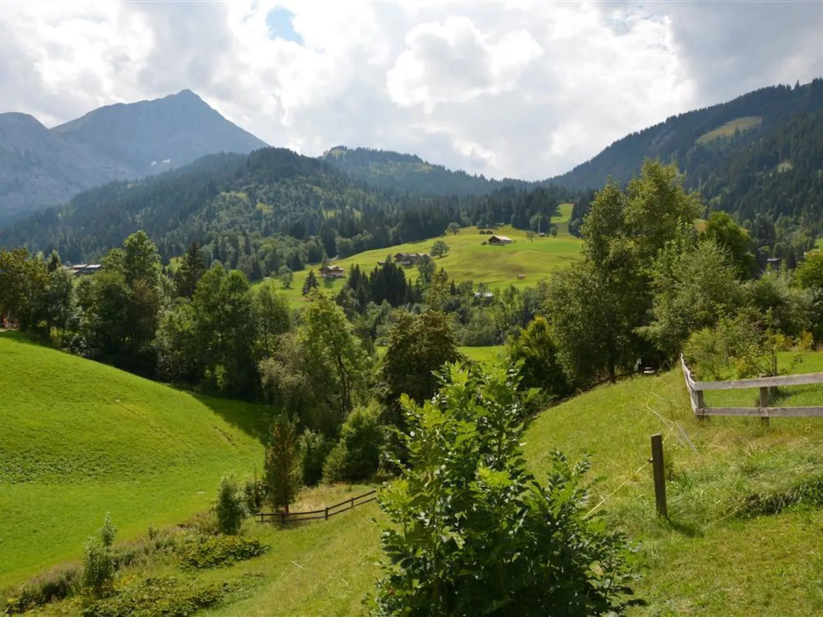 Marmotte, Chalet-Outside
