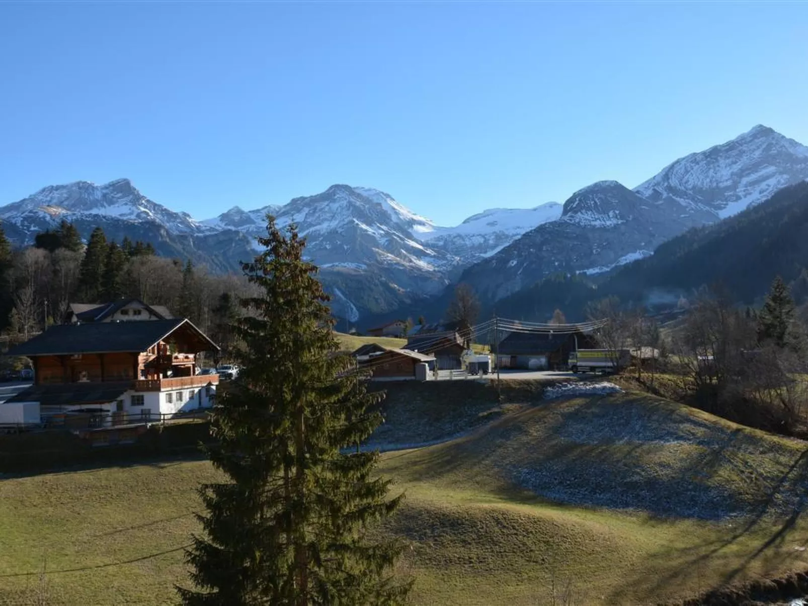 Marmotte, Chalet-Outside