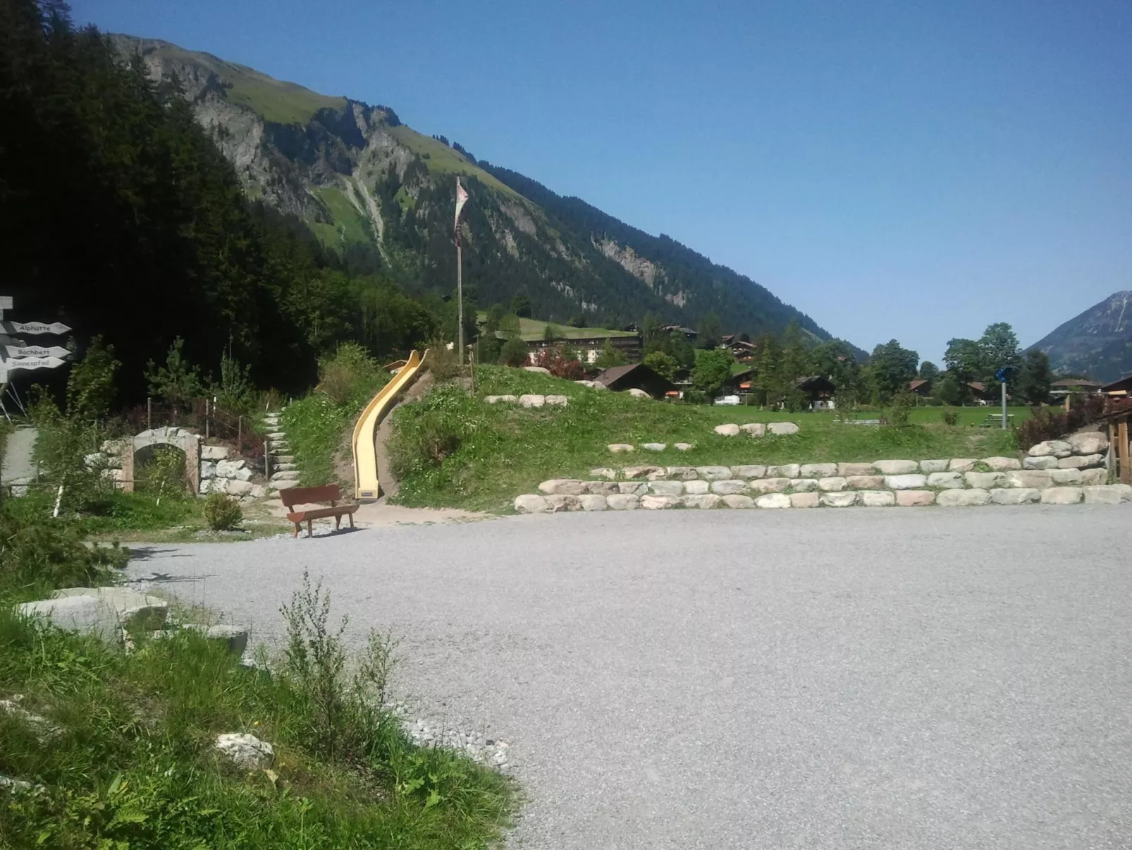 Kronenplatz 7 # 3-Outside