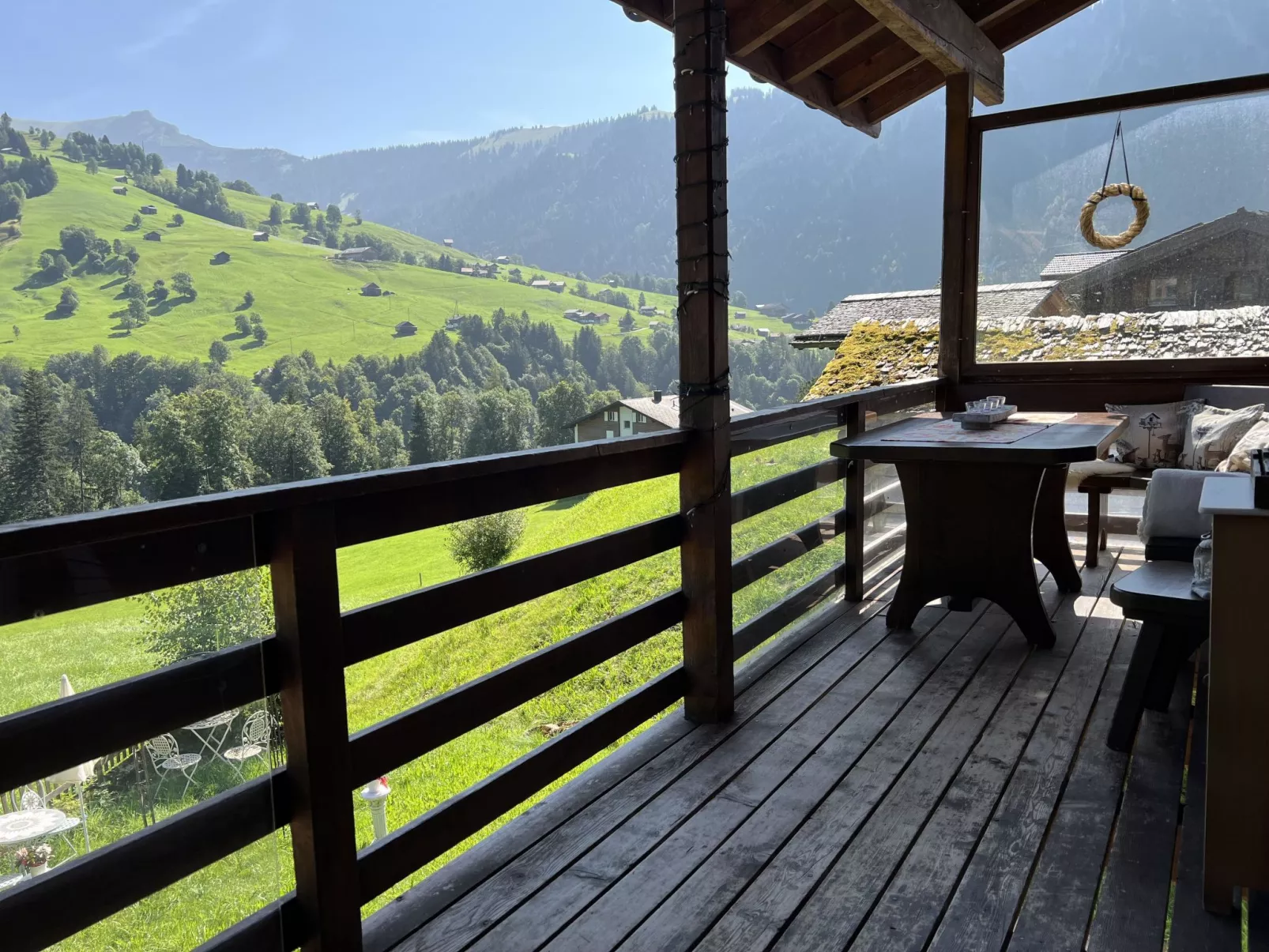 Serviced Apartment Chalet Bärgblüml i Ha-Outside