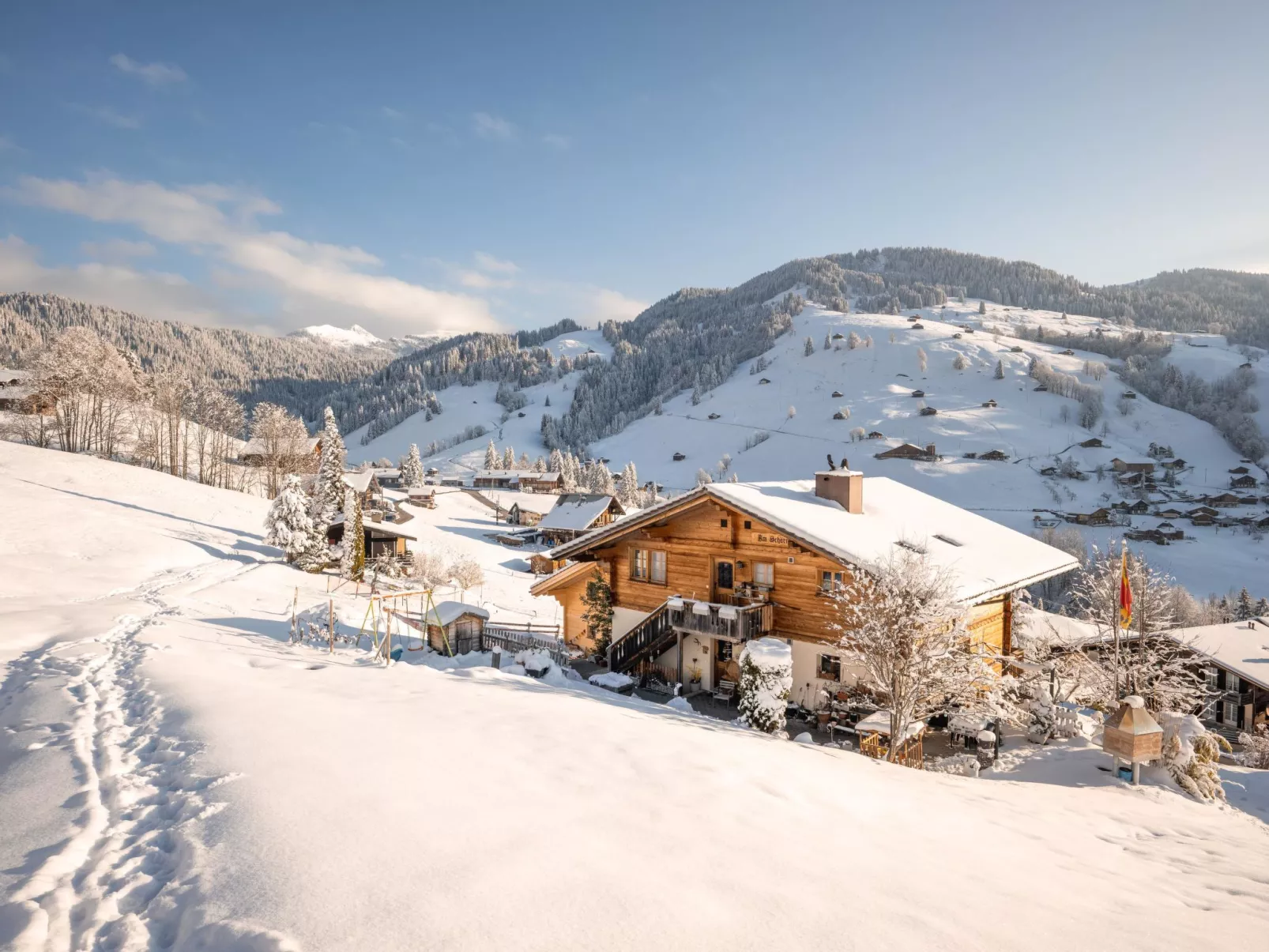 Serviced Apartment Chalet Bärgblüml i Ha-Outside