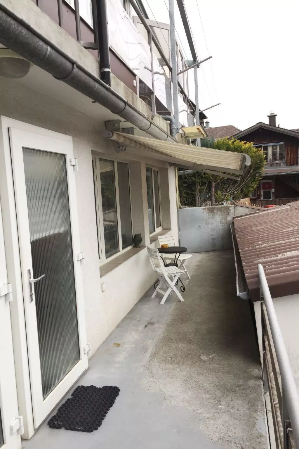 Studio Poli-Outside