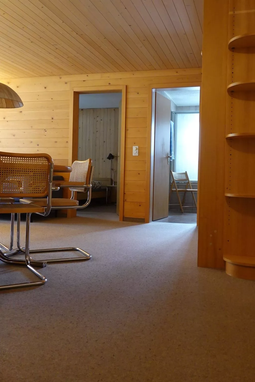 Kronenplatz 6 # 2-Inside