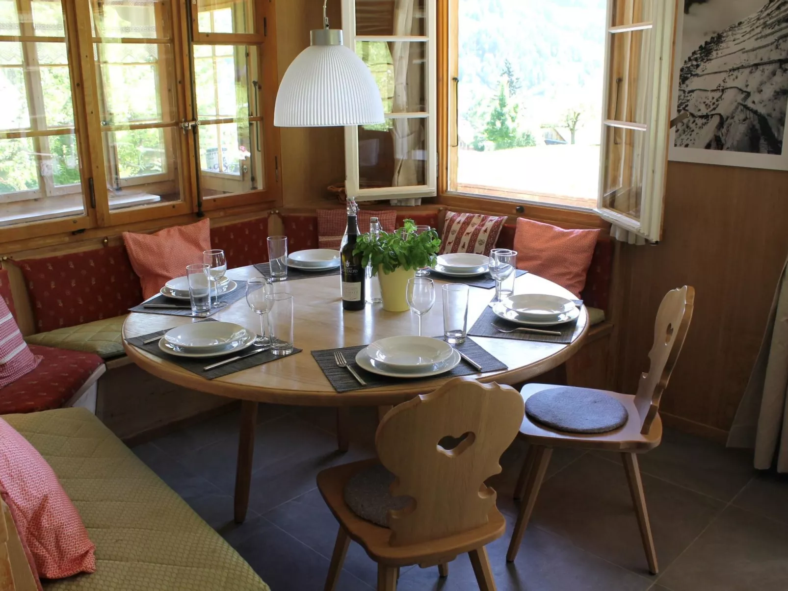 Chalet Maru-Inside