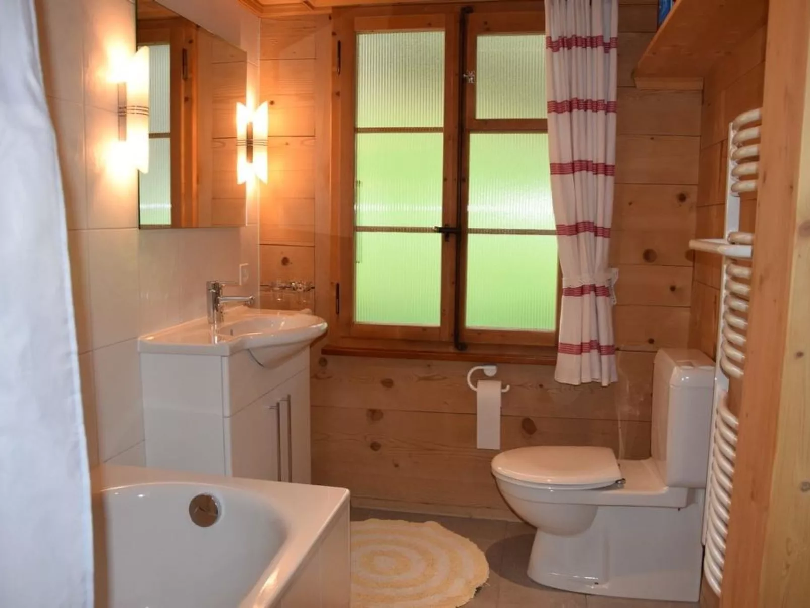 Chalet Maru-Inside