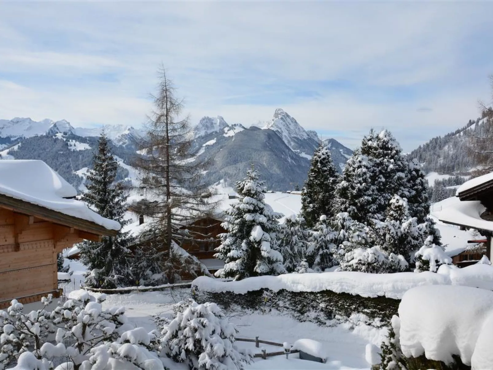 Les Hivernants (1. Stock rechts)-Draußen