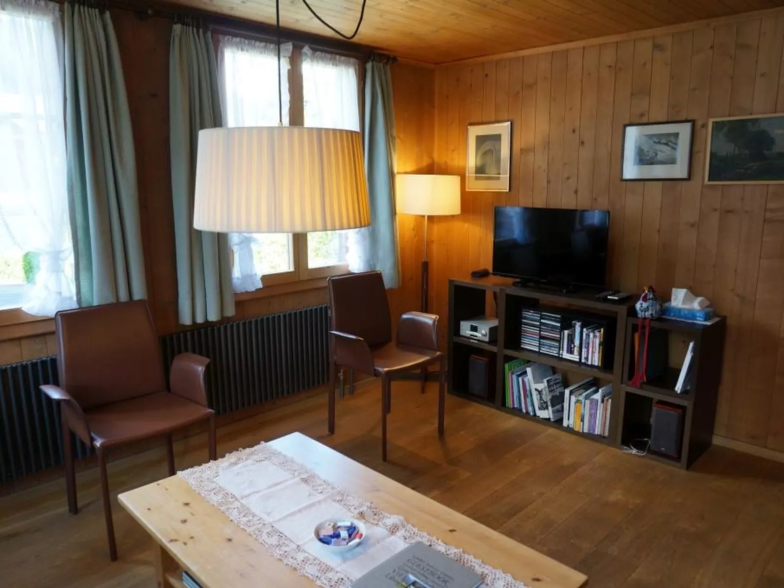 Lena, Chalet-Inside
