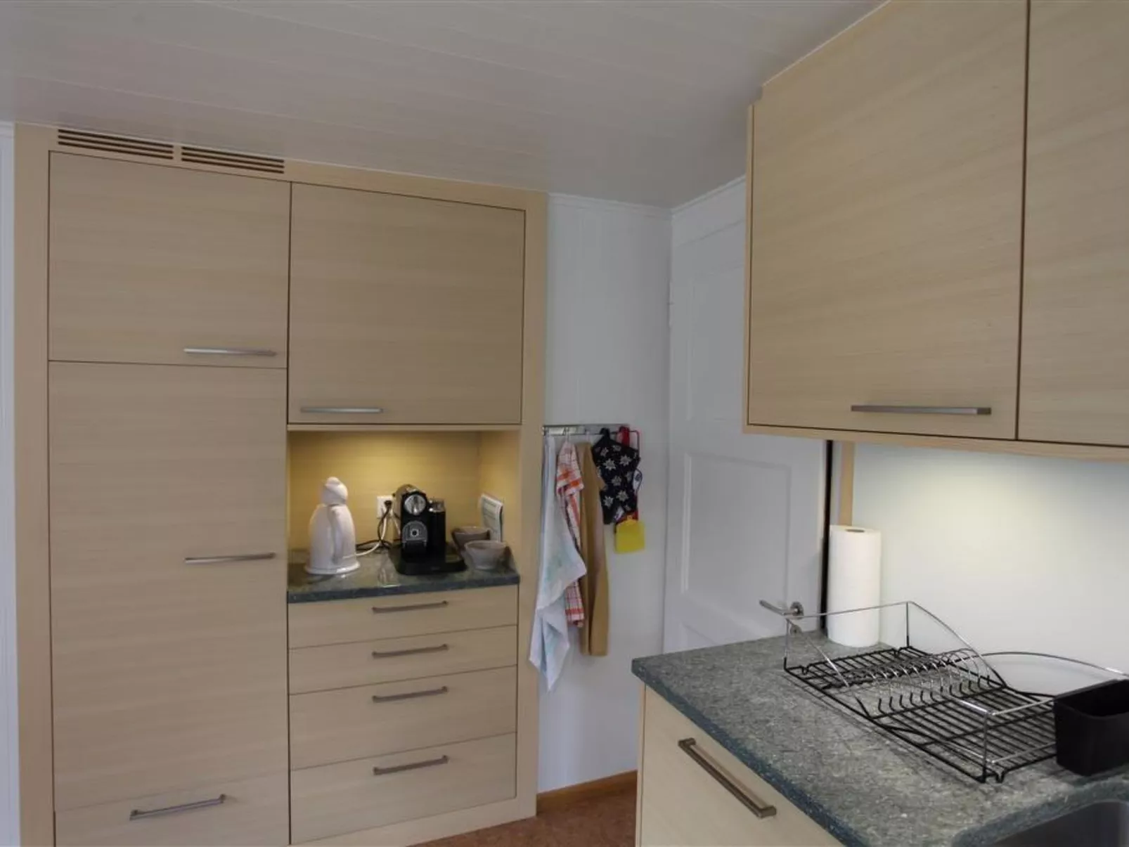 Lena, Chalet-Inside