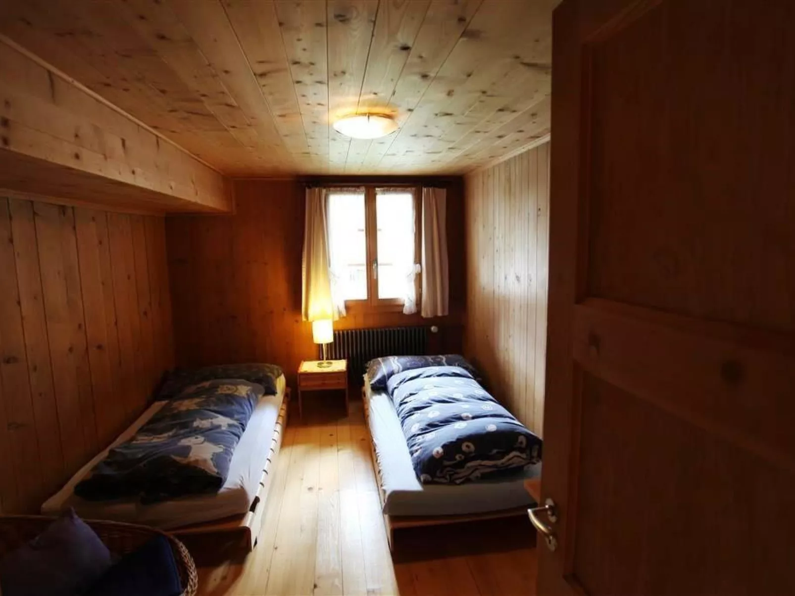 Lena, Chalet-Inside