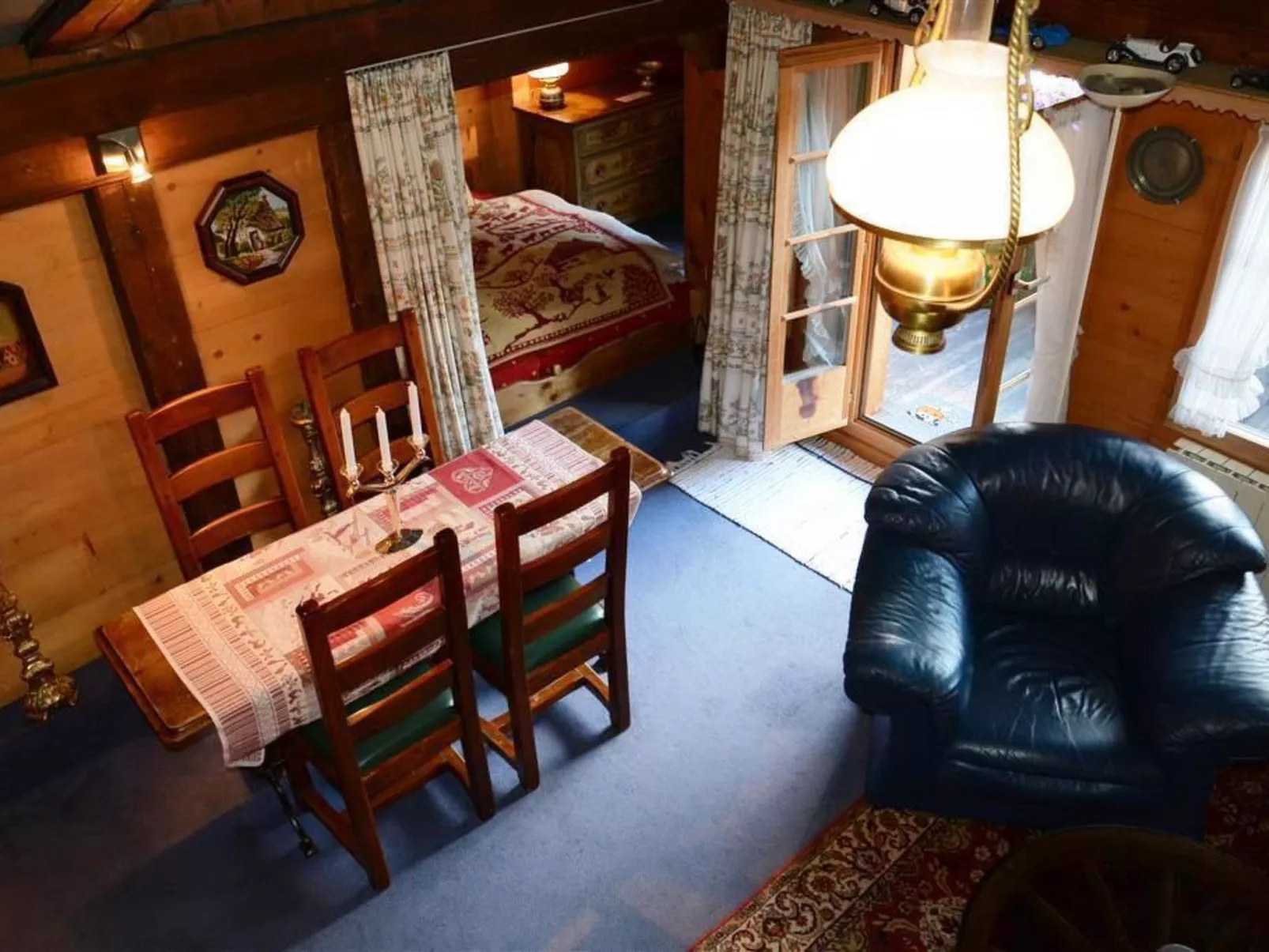Le Vieux Chalet-Inside