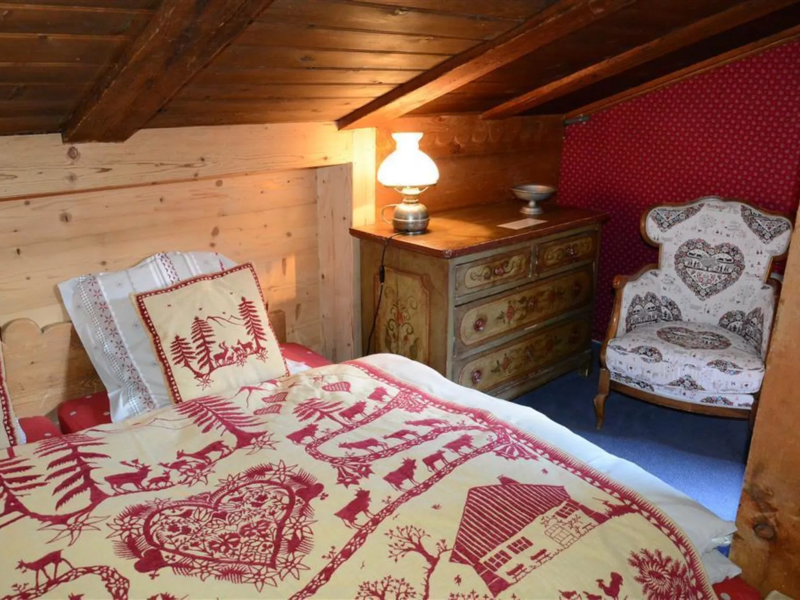 Le Vieux Chalet-Inside