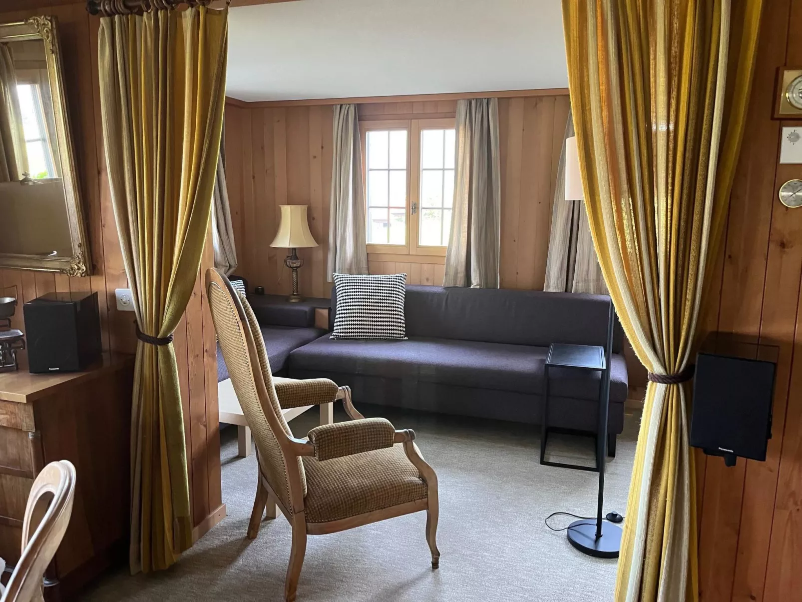 Aerneli, Chalet-Inside