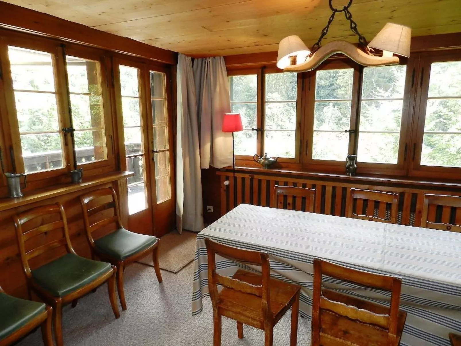 Tree-Tops, Chalet-Inside