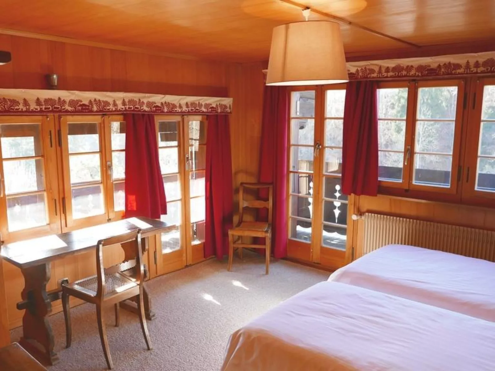 Tree-Tops, Chalet-Inside