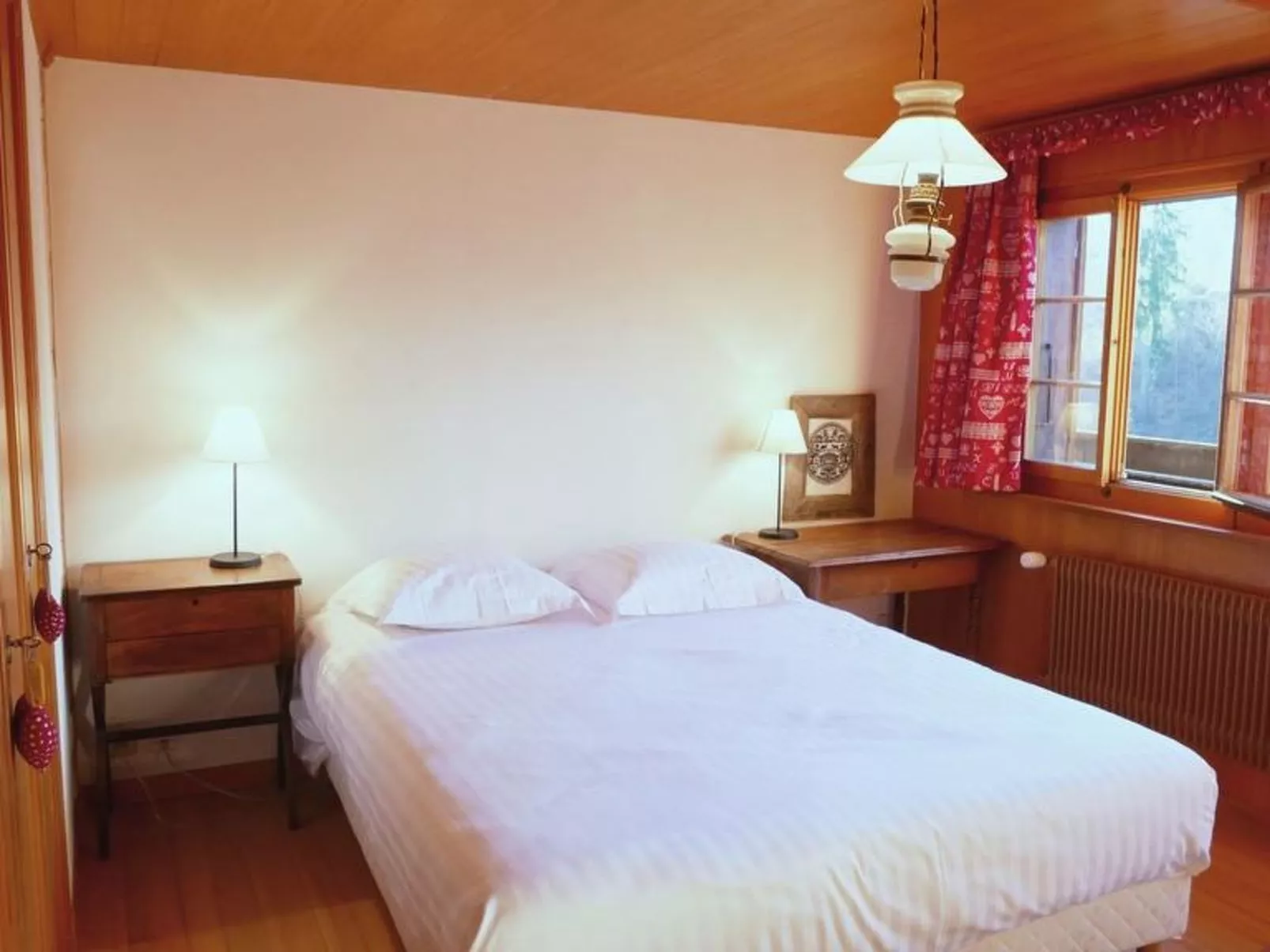 Tree-Tops, Chalet-Inside