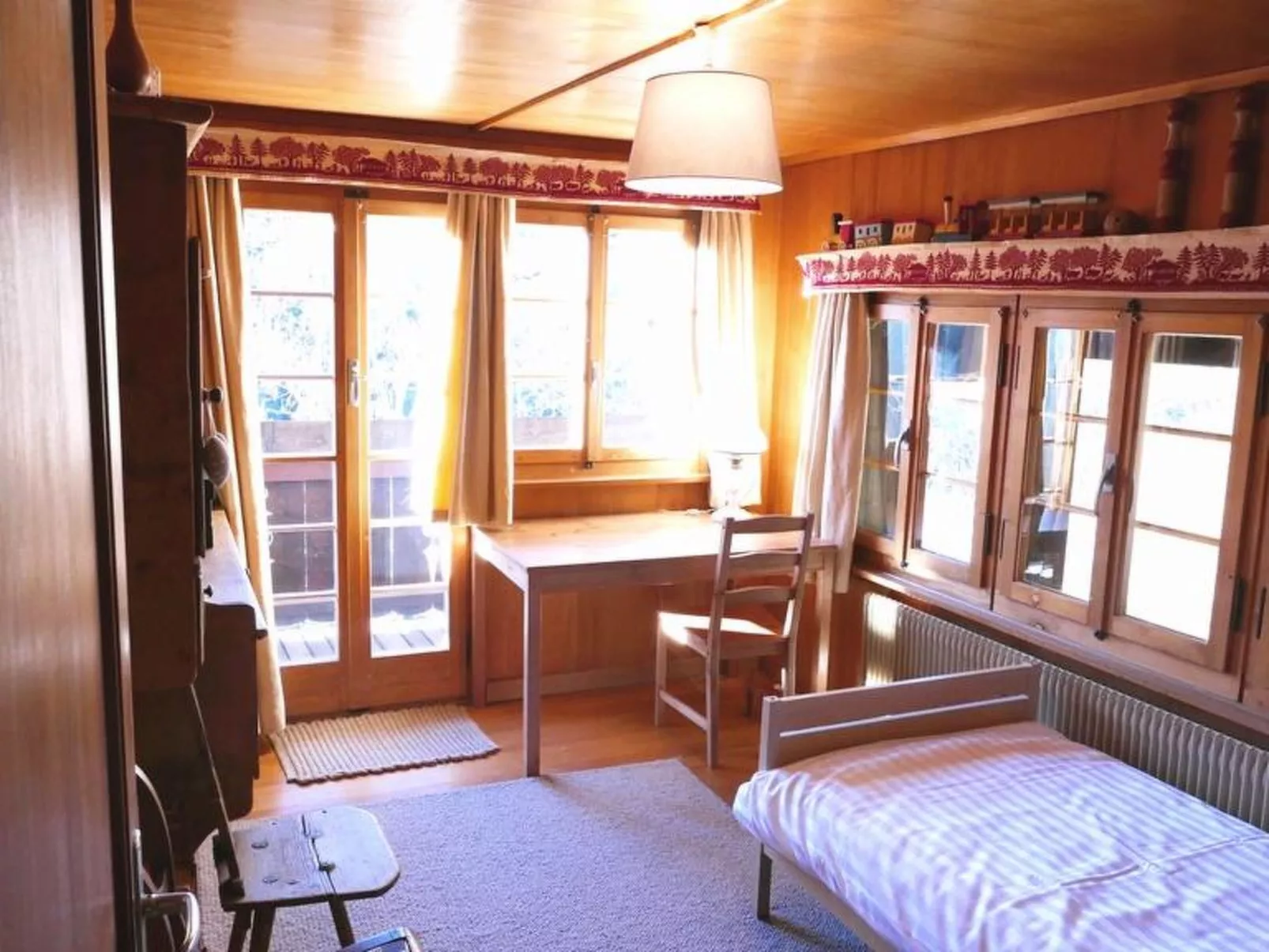 Tree-Tops, Chalet-Inside