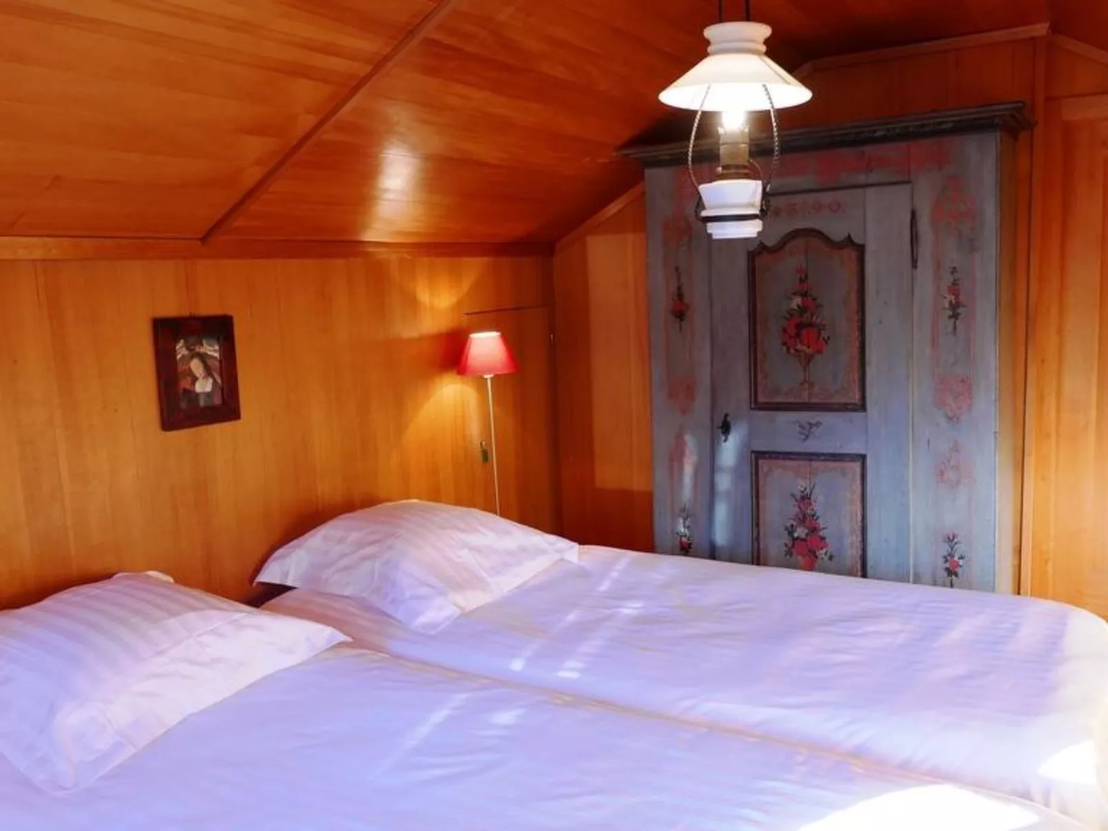 Tree-Tops, Chalet-Inside