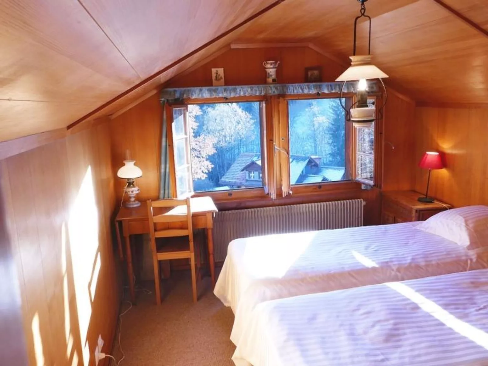 Tree-Tops, Chalet-Inside