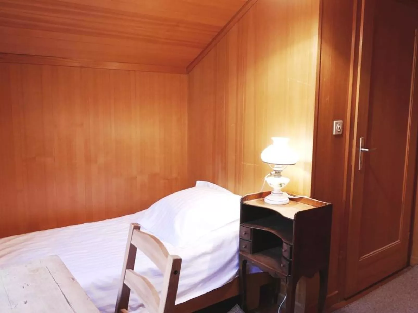 Tree-Tops, Chalet-Inside