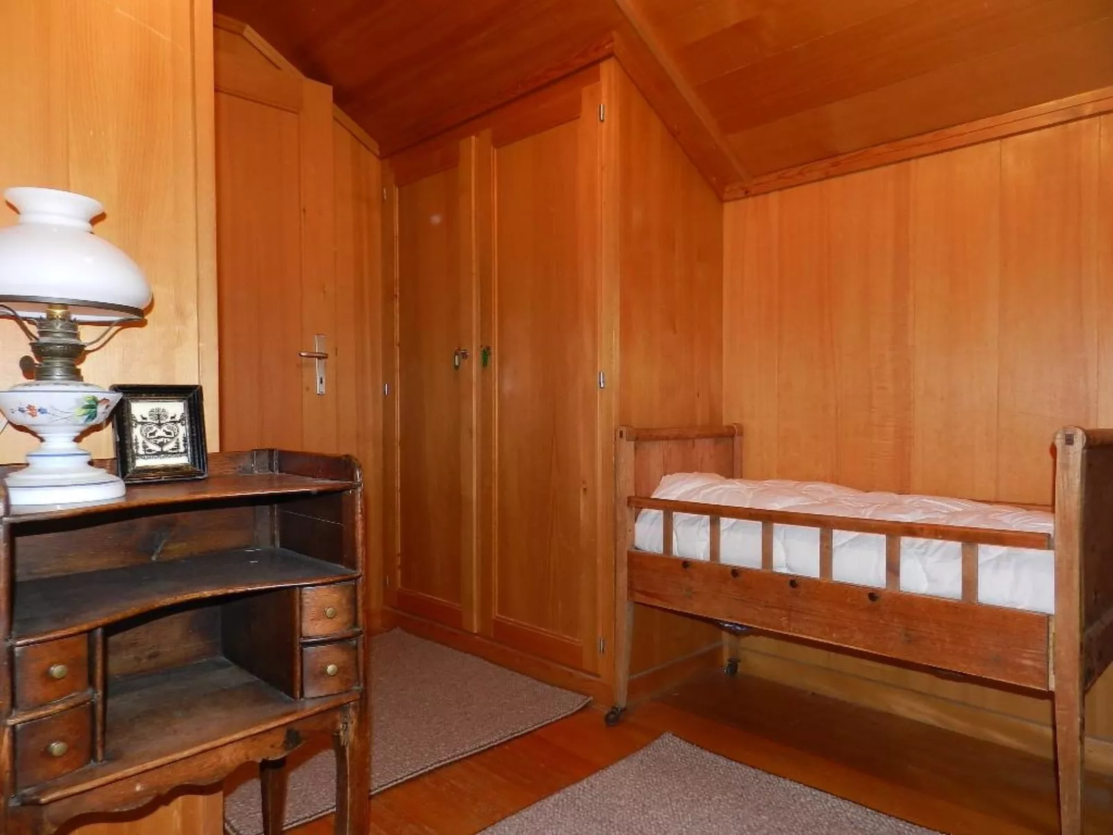 Tree-Tops, Chalet-Inside