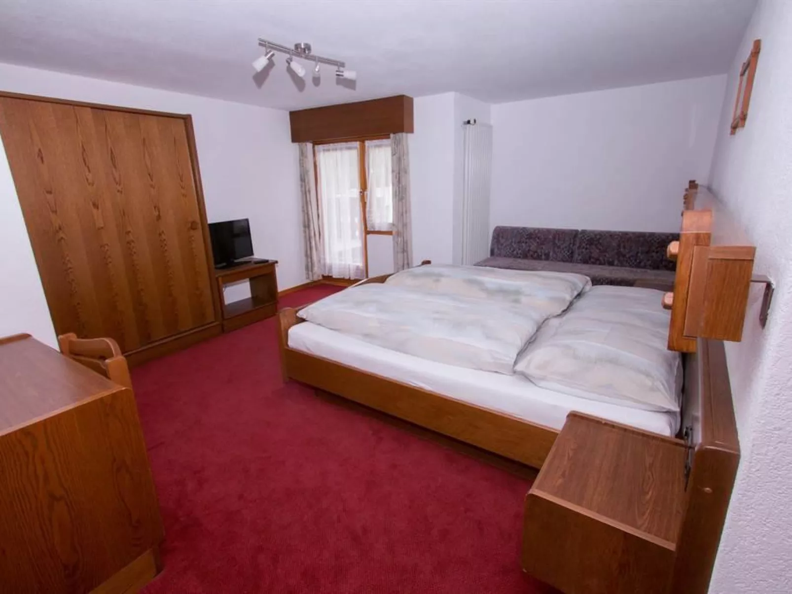 Monte Rosa-Inside