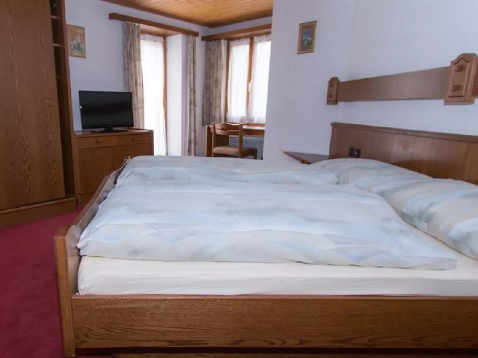 Monte Rosa-Inside