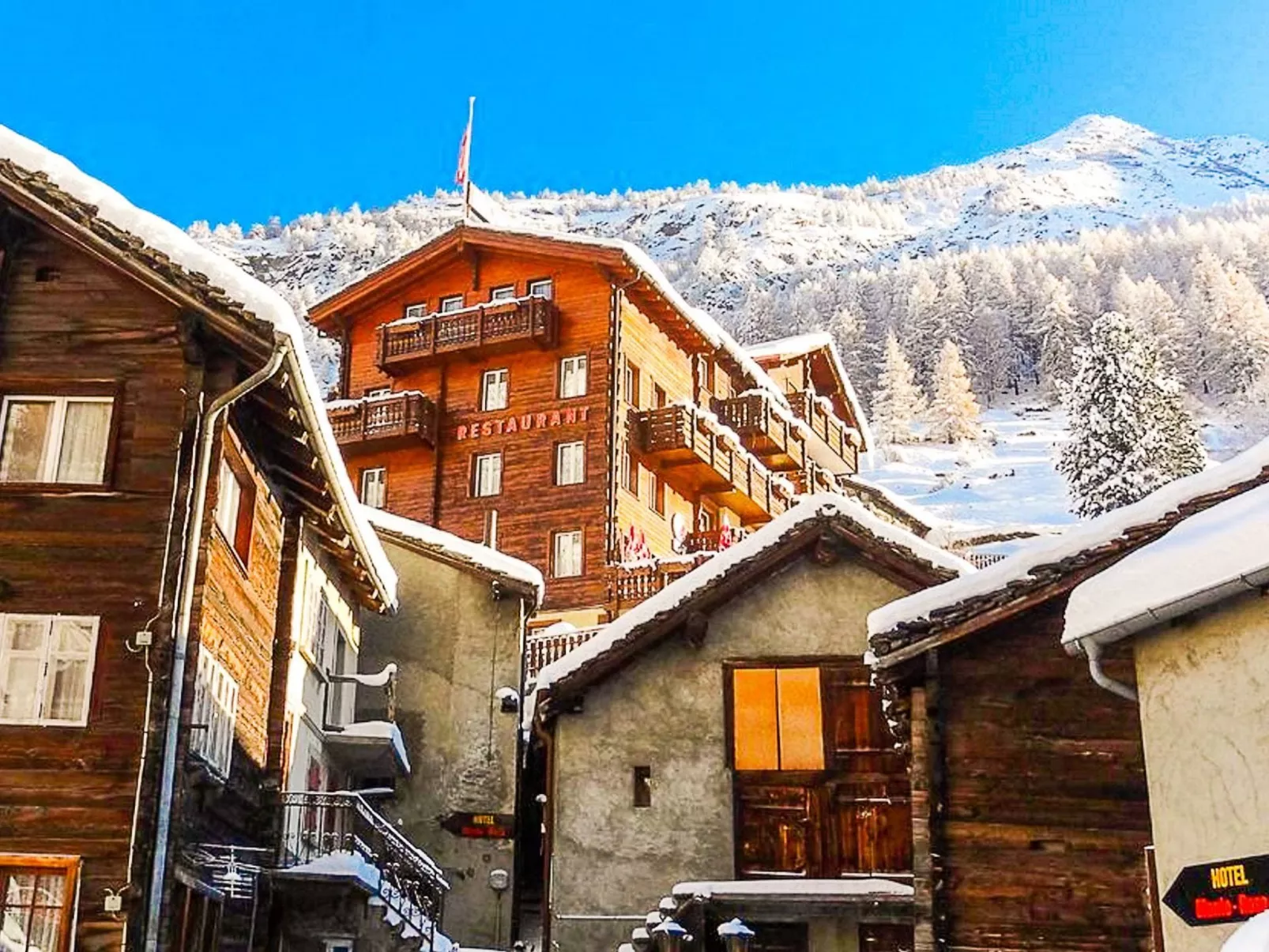 Monte Rosa-Outside