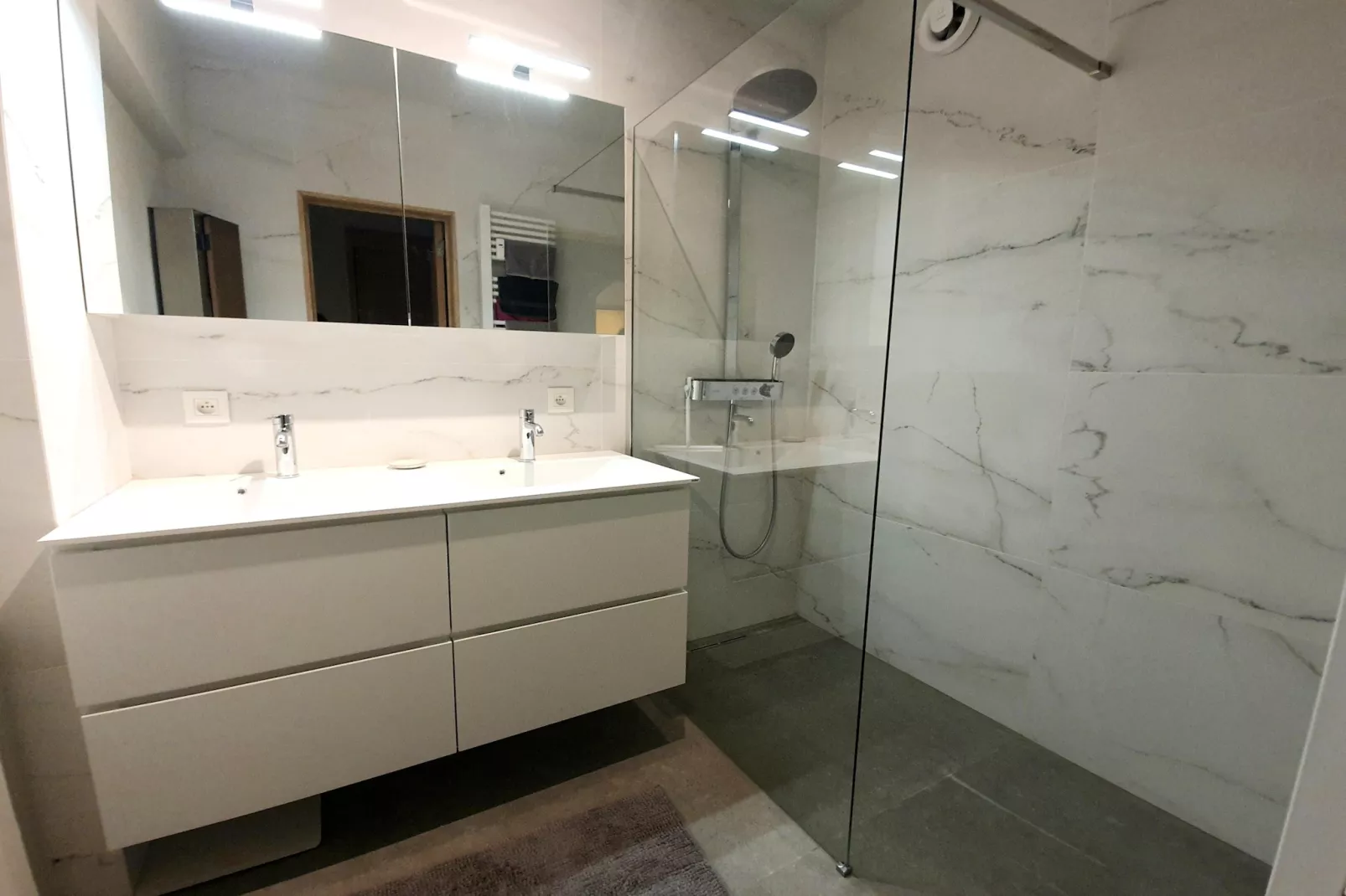 Josmar 0104-Bathroom